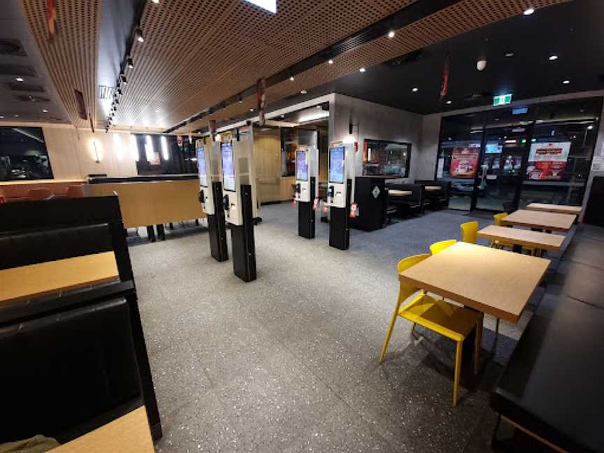 McDonald's Birkdale, Birkdale, QLD