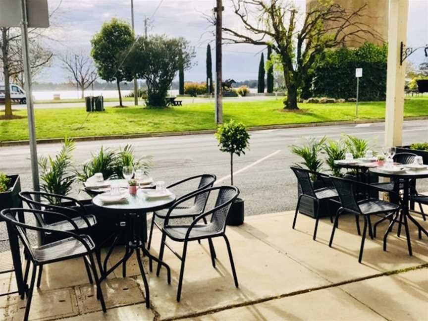 Thai by the Lake, Nagambie, VIC