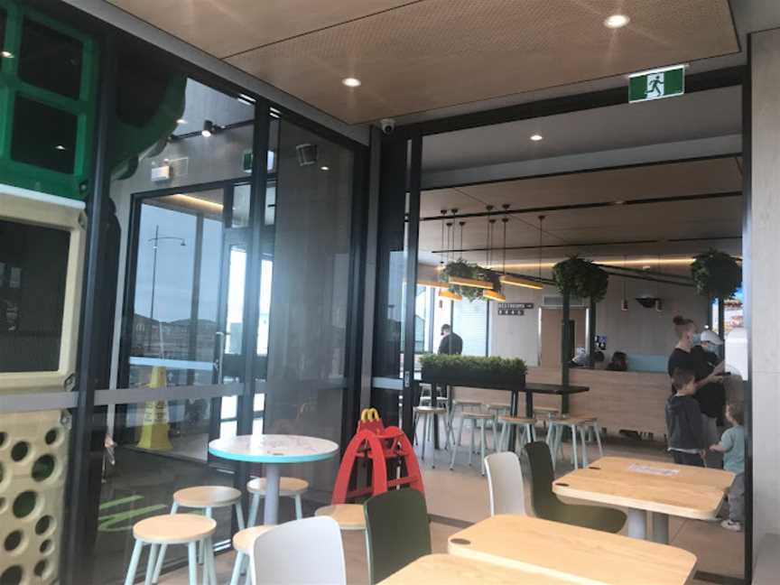 McDonald’s, Weir Views, VIC