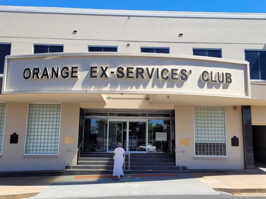 Orange Ex-Services Club, Orange, NSW