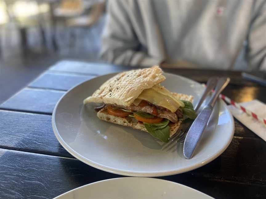 Carport Cafe, Cannon Hill, QLD