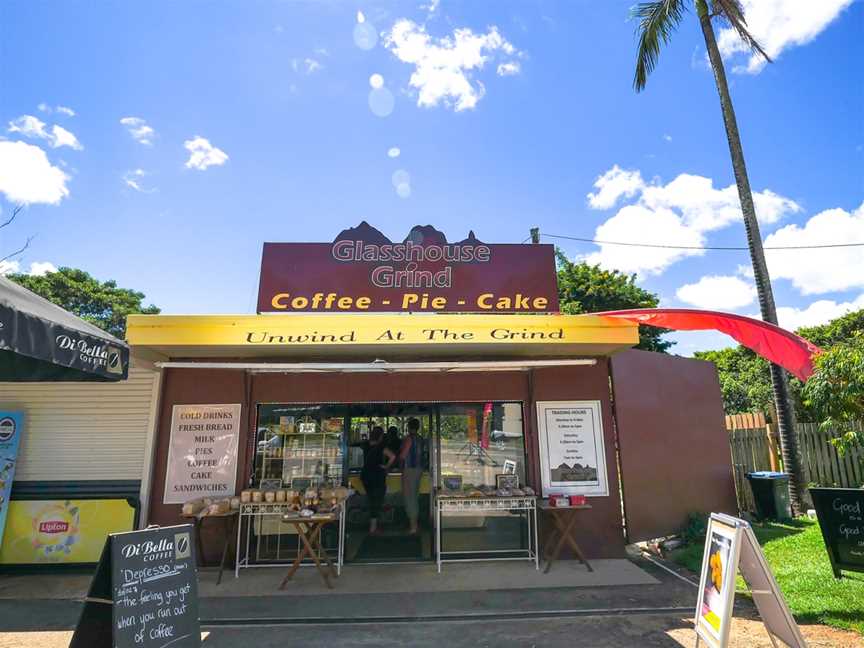 Glasshouse Grind - yummy pies, Glass House Mountains, QLD