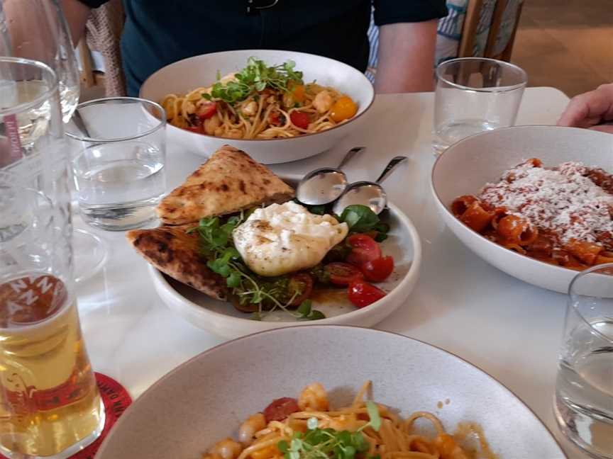 Mina Italian, Bulimba, QLD