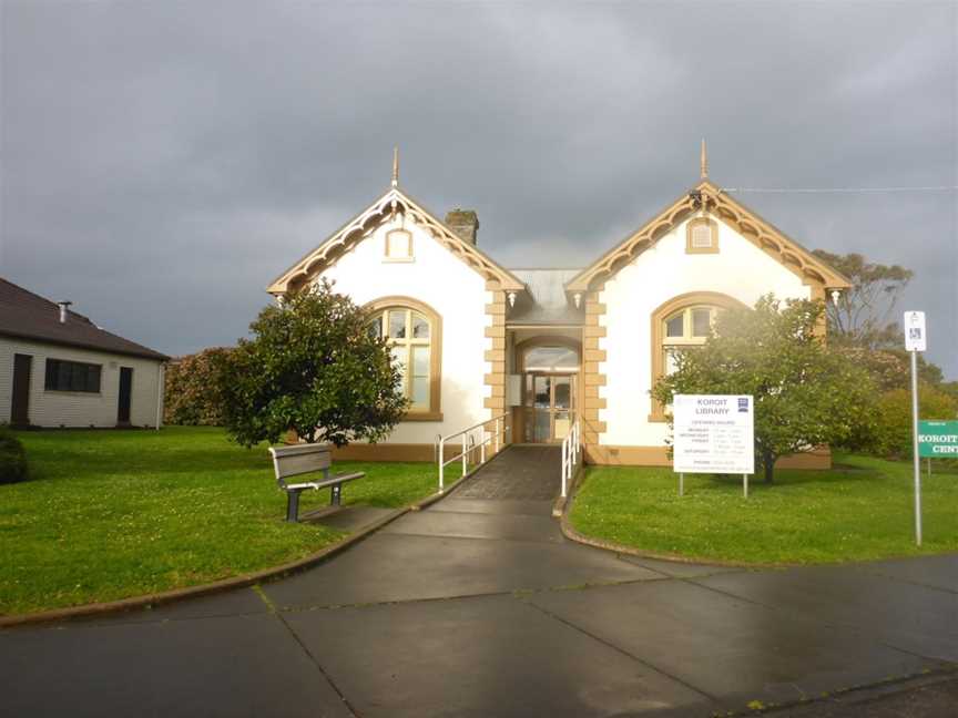 Poppies Cafe, Koroit, VIC