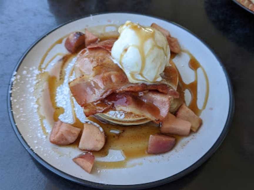 Red Cardinal Cafe, Underwood, QLD