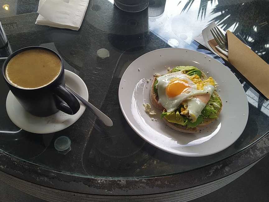 Snowy's Cafe, Garbutt, QLD