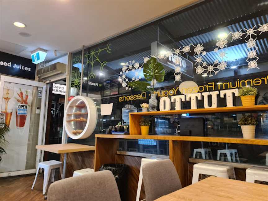 Tutto, Carlton, VIC