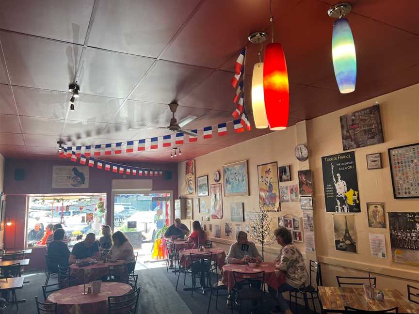 Le Cafe De Paris, Rotorua, New Zealand