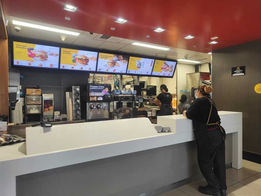 McDonald's Airport Domestic, Manukau, New Zealand