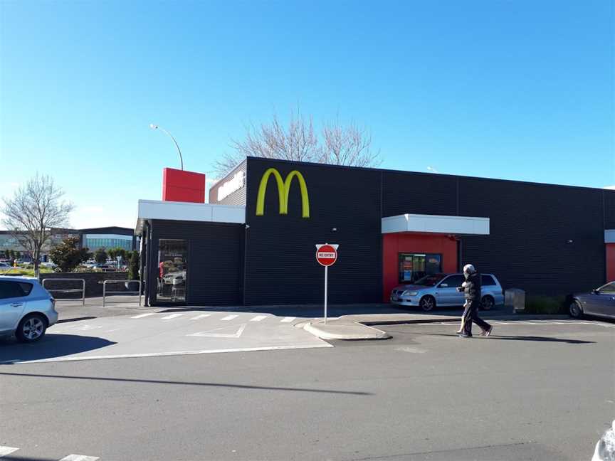 McDonald's St James, Rototuna, New Zealand