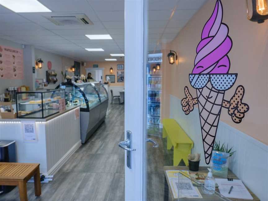 Meeneez Sweet Treats and Gelato, Greytown, New Zealand