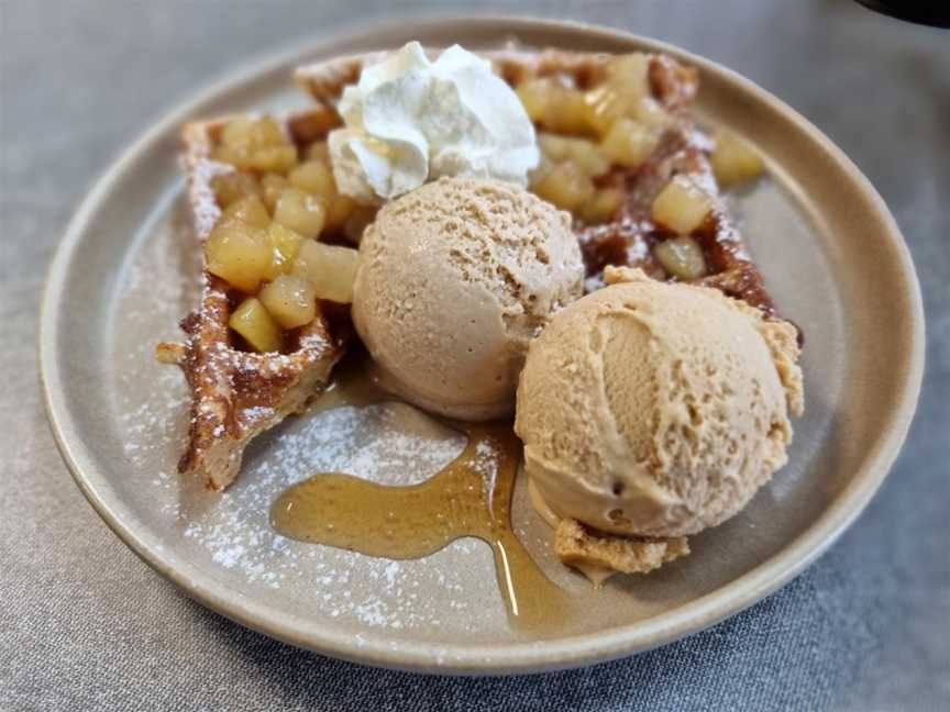 Meeneez Sweet Treats and Gelato, Greytown, New Zealand