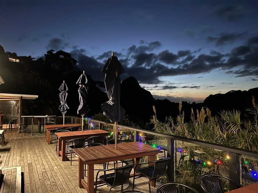 Piha RSA & Lion Rock Restaurant, Piha, New Zealand