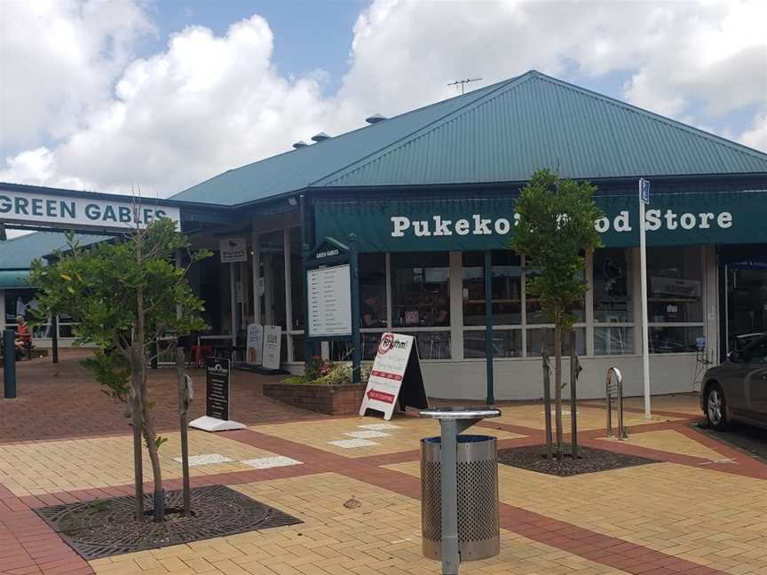 Pukeko's Food Store, Mairangi Bay, New Zealand