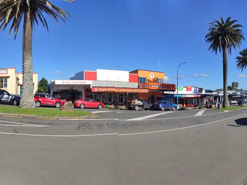 Raglan Bakehouse Cafe & Roast, Raglan, New Zealand