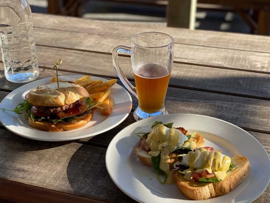 Sandbar Pub, Paremata, New Zealand