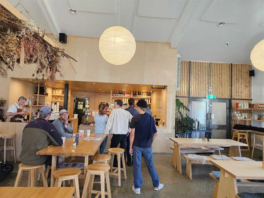 Scroggin Coffee and Eatery, Food & drink in Wanaka Suburb