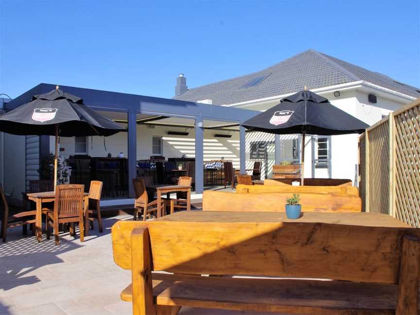 The Harvard Bar & Bistro, Wigram, New Zealand