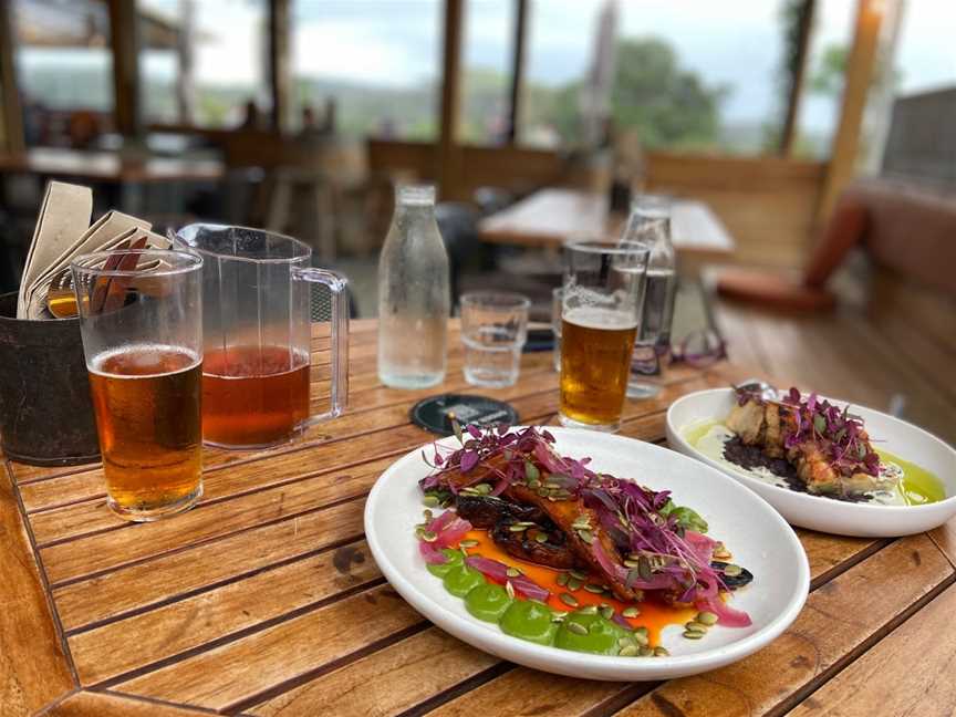 The Heke Kitchen, Brewery & Distillery, Onetangi, New Zealand