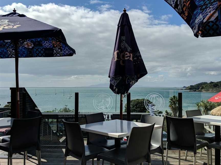 The Local - Waiheke's Fish n Chips, Oneroa, New Zealand