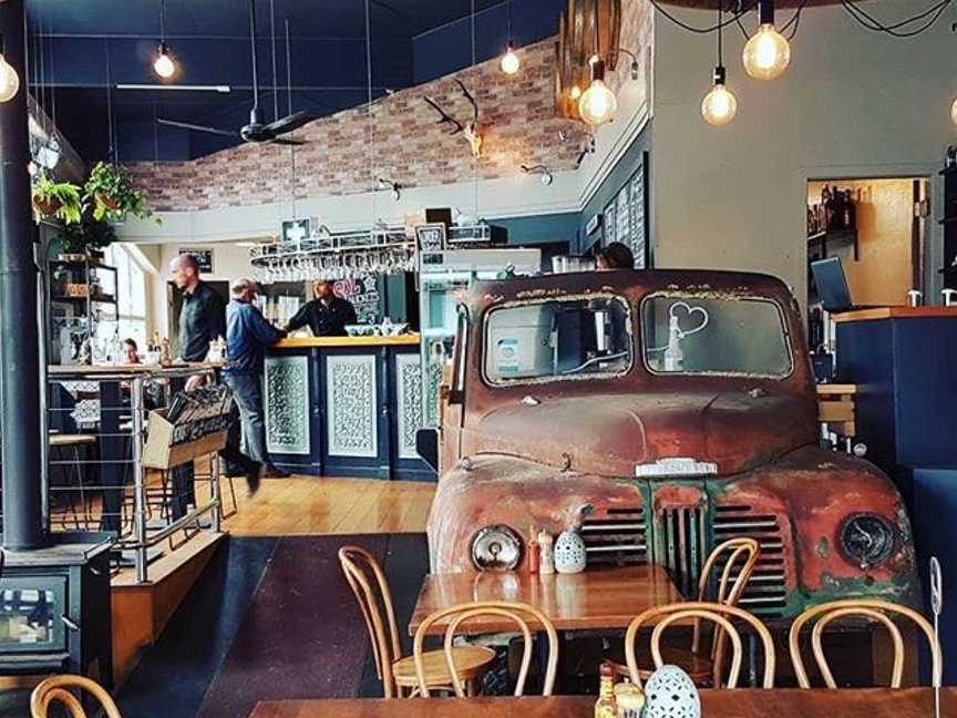 The Smoking Barrel, Motueka, New Zealand