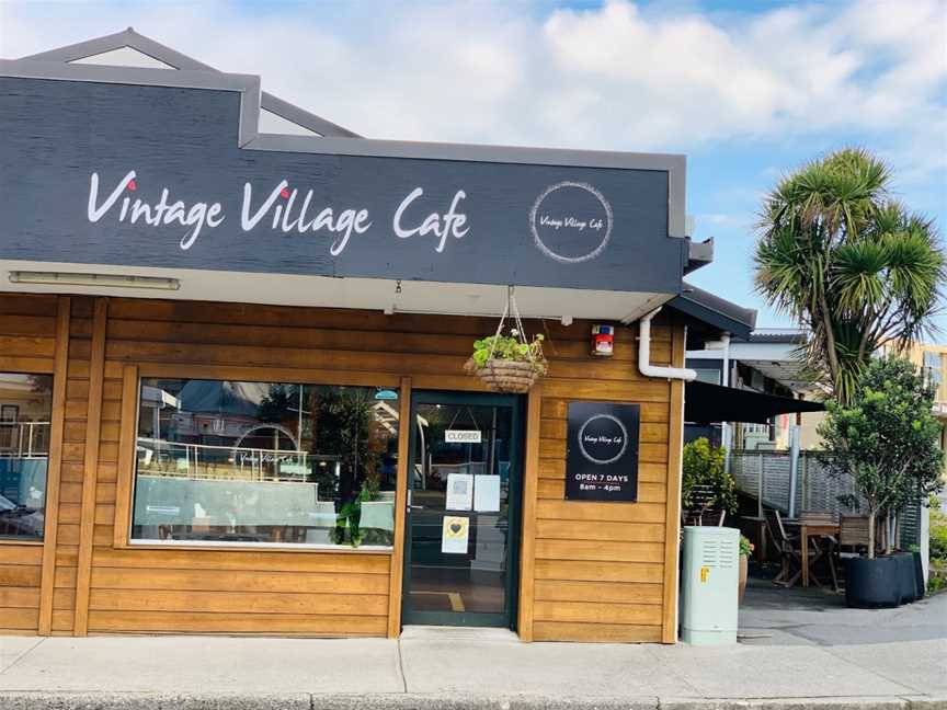 Vintage Village Cafe, Raumati Beach, New Zealand