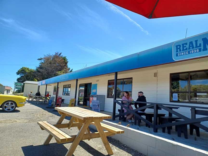 Whitebait Inn Ltd, Mokau, New Zealand