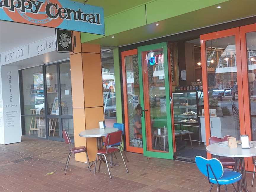 Zippy Central Bar & Cafe., Rotorua, New Zealand