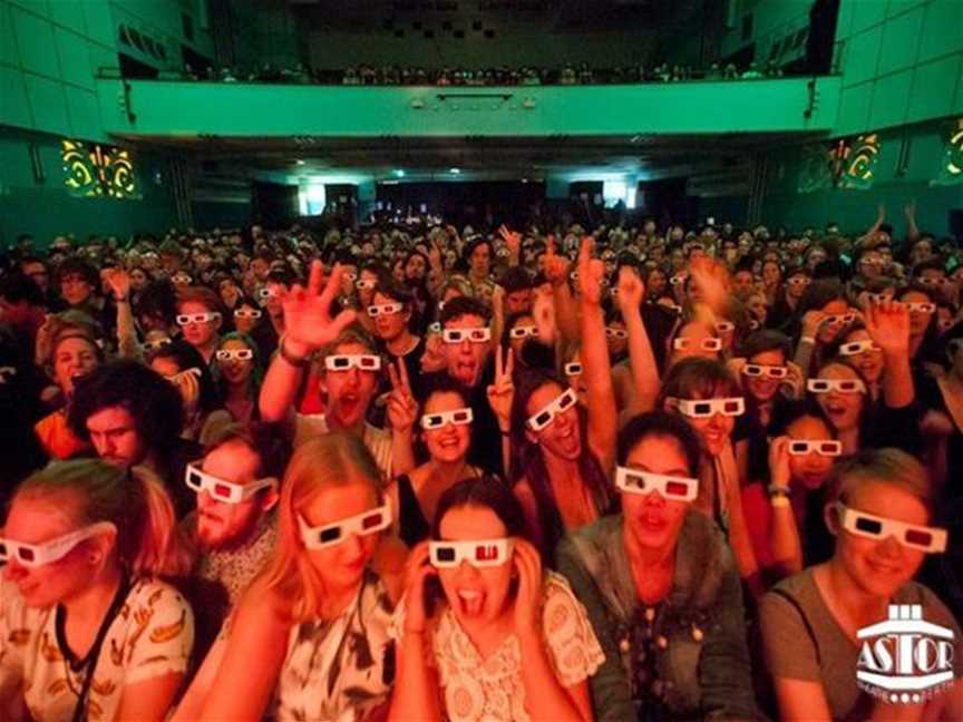 Astor Theatre, Local Facilities in Mount Lawley