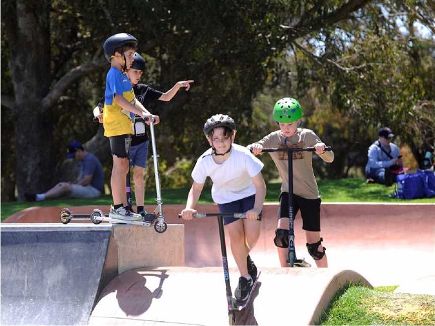 Marrangaroo Skate Park, Local Facilities in Marangaroo