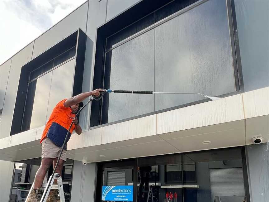 5-Star Rated Facade Cleaning Service in Melbourne_SEE-THROUGH COMMERCIAL CLEANING