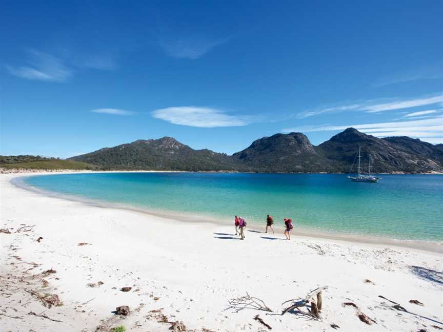 Wineglass Bay Sail Walk by Tasmanian Walking Company, Coles Bay, TAS