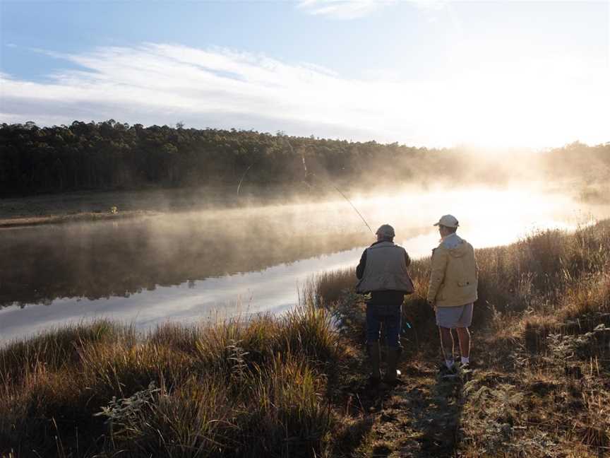 Twin Lakes - Bush Retreat & Fly Fishery, Buckland, TAS