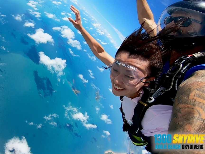 Airlie Beach Skydivers, Airlie Beach, QLD