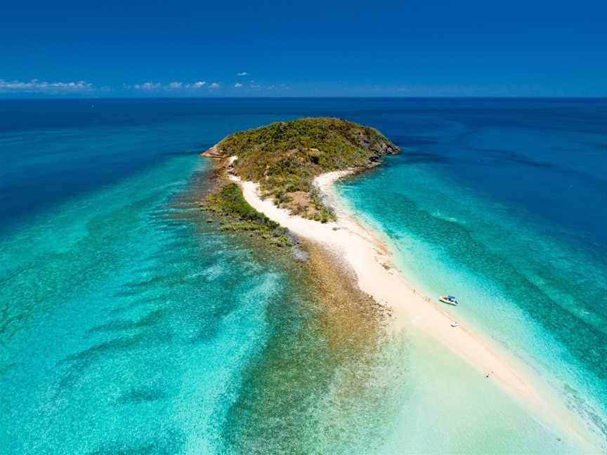 Tongarra Day Sail - Red Cat Adventures, Airlie Beach, QLD