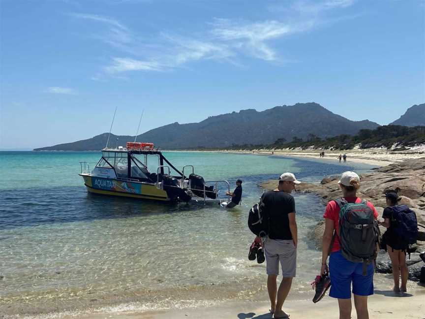 Freycinet Walking Tour, Coles Bay, TAS