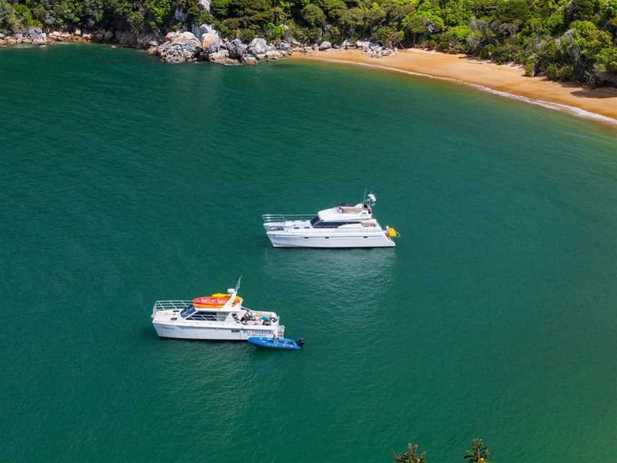 Abel Tasman Charters , Lower Moutere, New Zealand