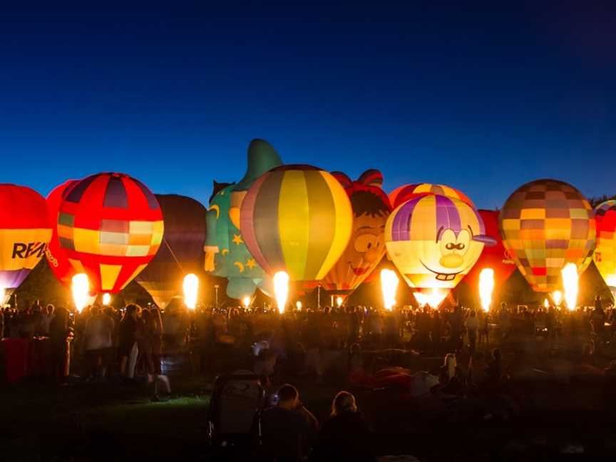 Balloons over Waikato, Hamilton Lake, New Zealand