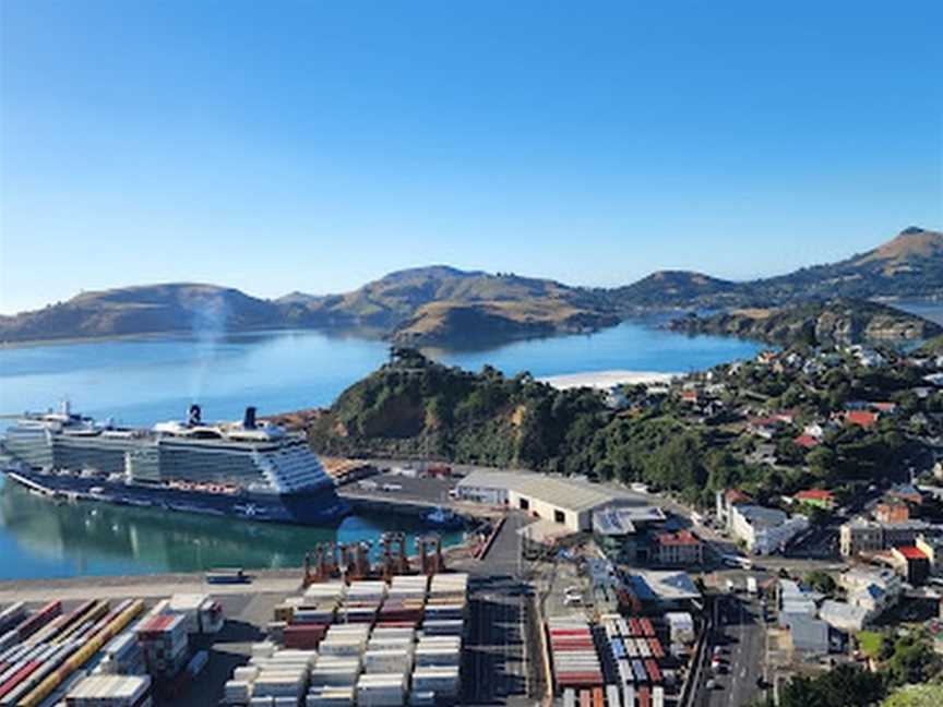 Bookatour - New Zealand Private Tours, Dunedin, New Zealand