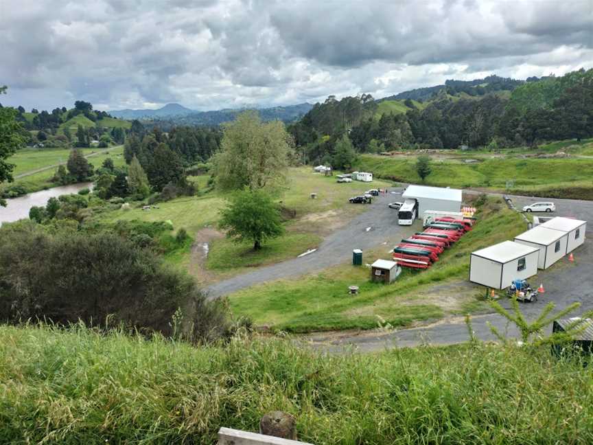 Taumarunui Canoe Hire & Jet Boat Tours, Hikumutu, New Zealand