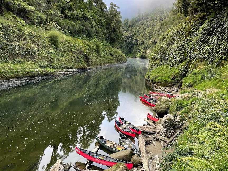 Taumarunui Canoe Hire and Jet Boat Tours, Taumarunui, New Zealand