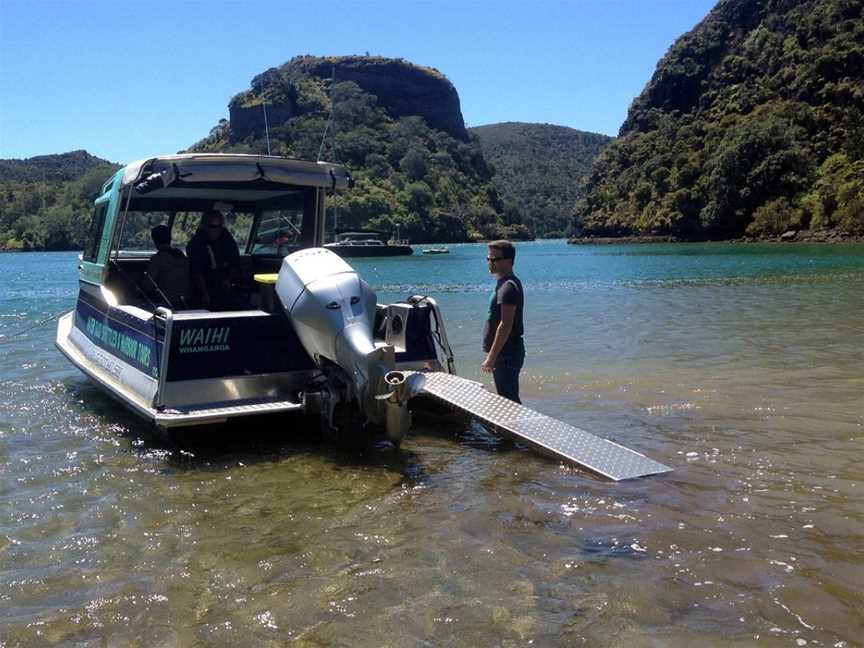 Whangaroa Harbour Water Transport, Whangaroa, New Zealand