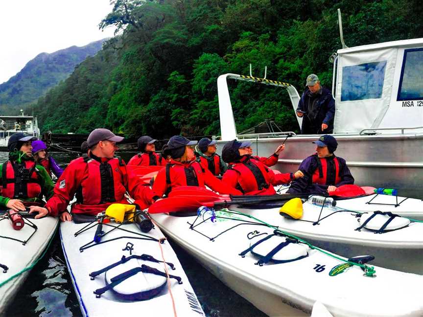 Doubtful Sound Kayak, Tours in Te Anau