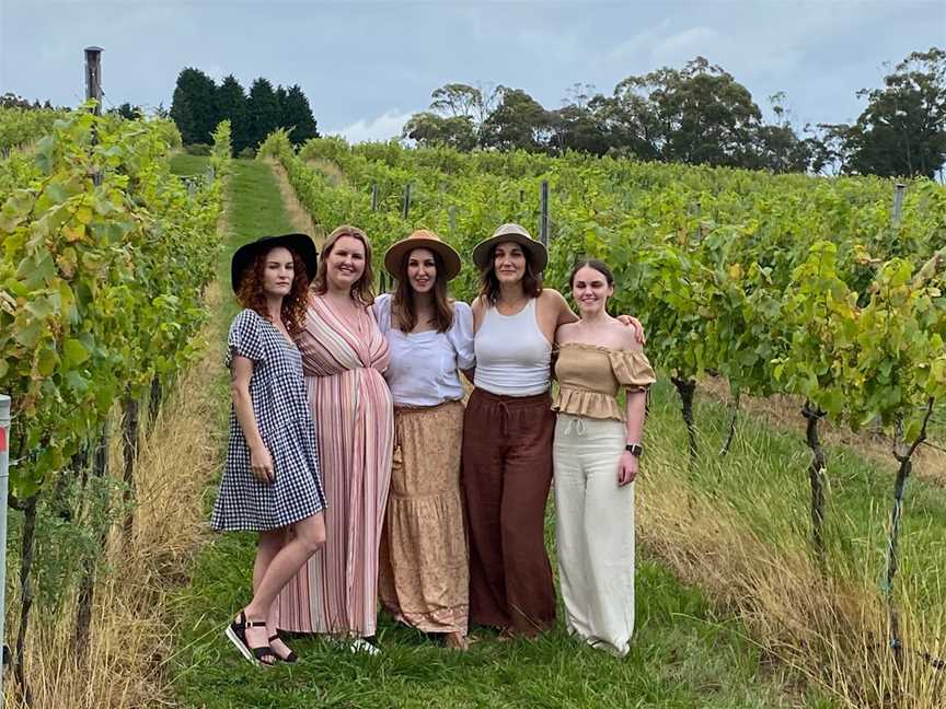 Spring Time in The Southern Highlands -  a great time to taste some wines and explore beautiful countryside -  Vino Rosso Tours, Southern Highlands Wine Tours.