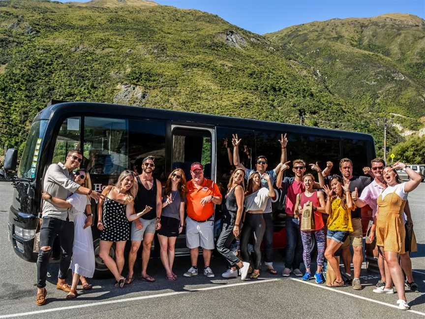 Queenstown Hop on Hop Off Wine Tour full day, Tours in Queenstown Suburb