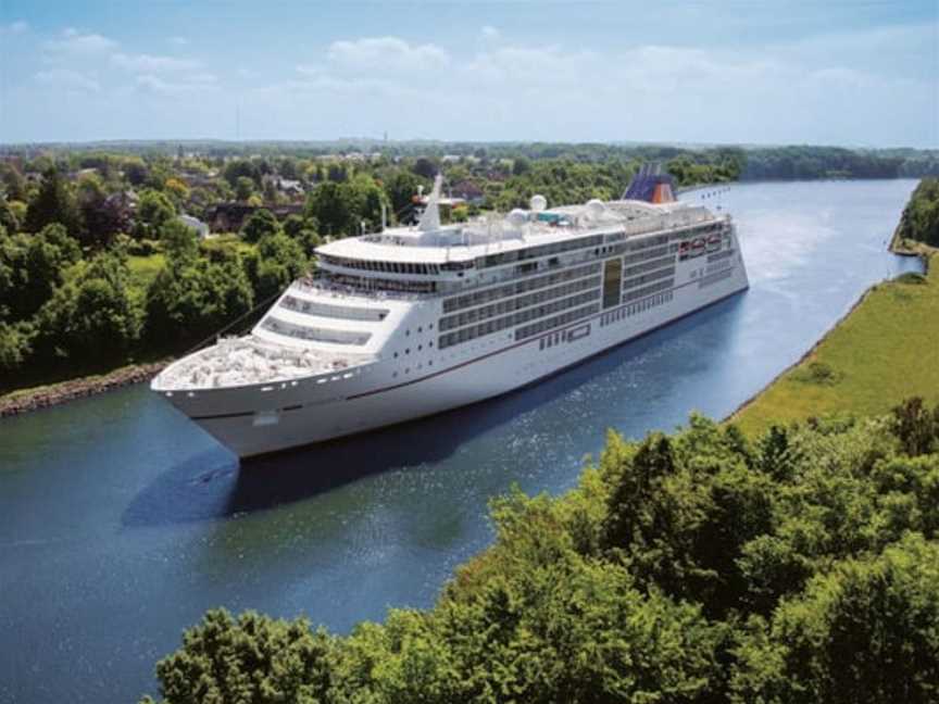 Hapag-Lloyd Cruises| Bali to Sydney, Tours in Rozelle