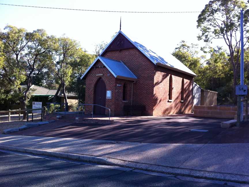 GlenForrestUniting Church building.jpg