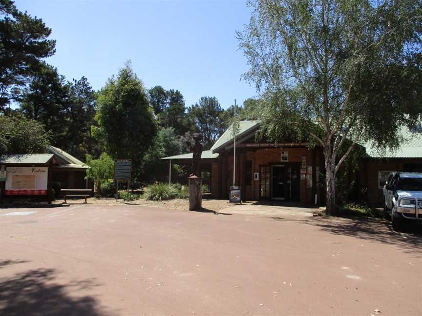 Dwellingup History and Visitor Information Centre, November 2019.jpg