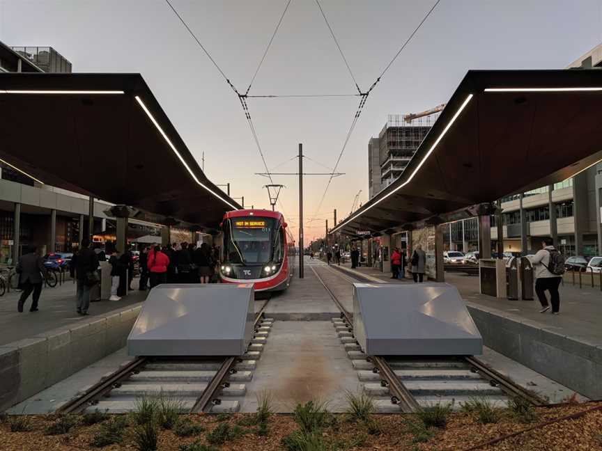 Alinga Streetlightrailstopatsunset May2019