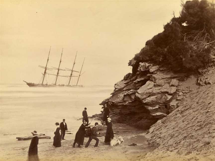 Wreckoftheship George Roper CPoint Lonsdale(1883)by Fred Kruger